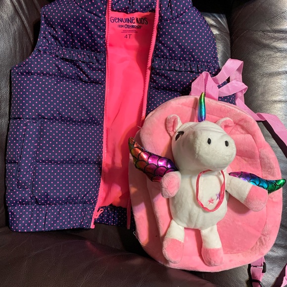 🛑🛑SOLD🛑🛑 Osh Kosh Vest with **Bonus** backpack - Picture 2 of 4